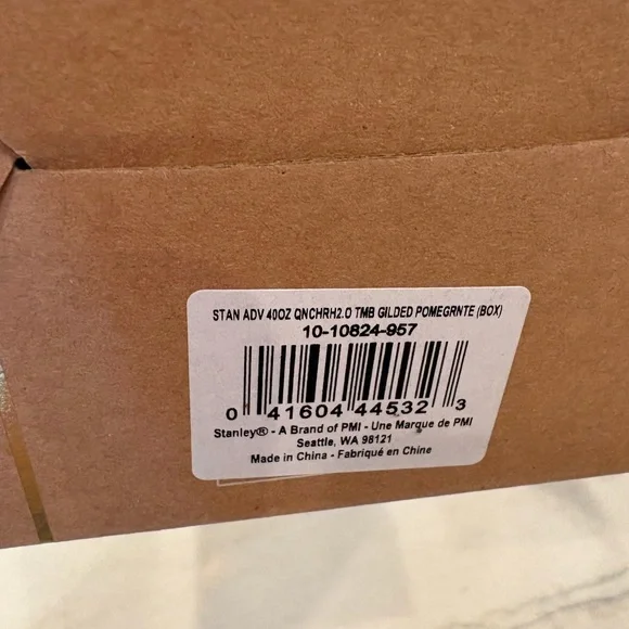 Limited Edition 2024 Holiday Stanley Quencher 40 oz. Tumbler NIB - Picture 6 of 7